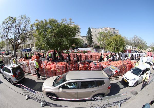 חלוקת קמחא דפסחא שע"י מפעל החסד עונג שבת ויו"ט – פסח תשפ"ד