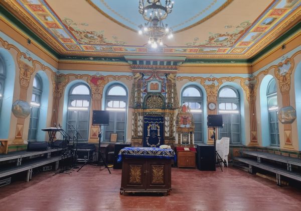 מסע הקודש חסידי בוהוש בראשות כ"ק אדמו"ר שליט"א בעיירת בוהוש – רומניה